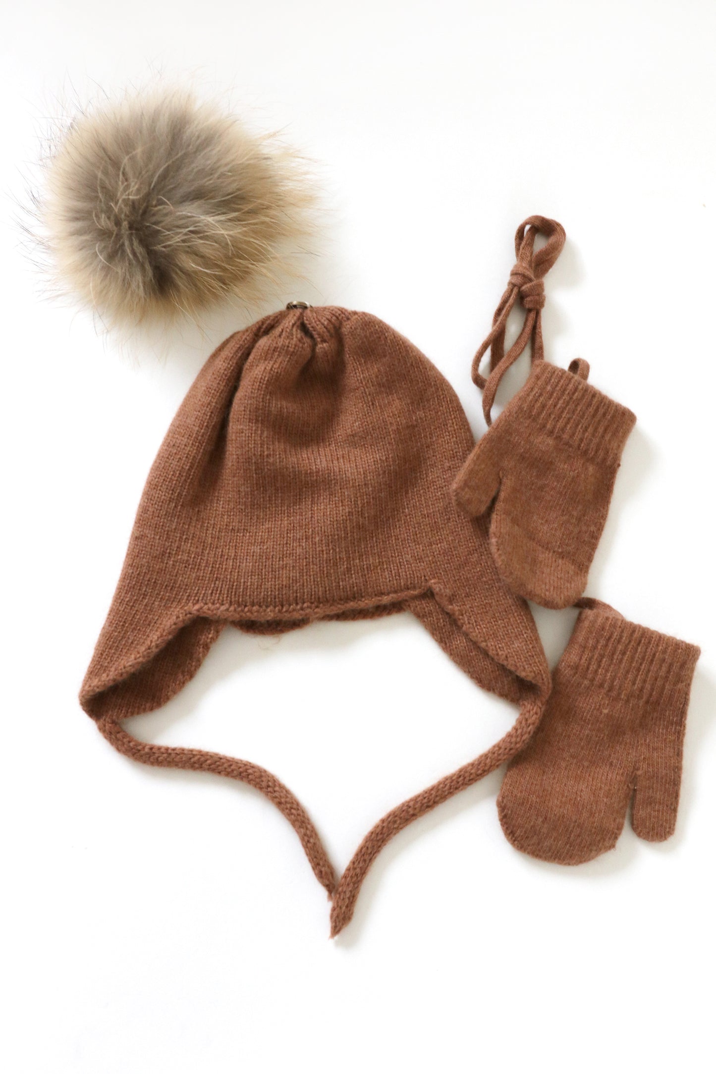 Pompom Hat and Mittens wool set Walnut